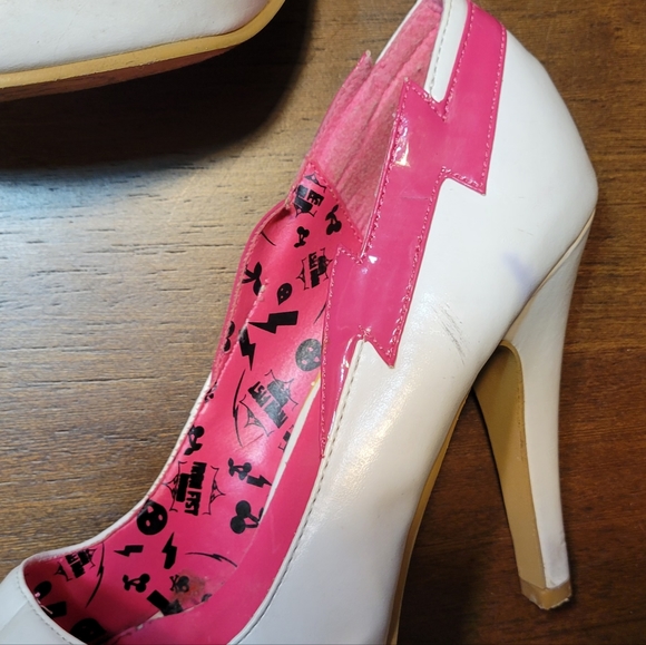 Iron Fist Open Toe Heels - Picture 4 of 5